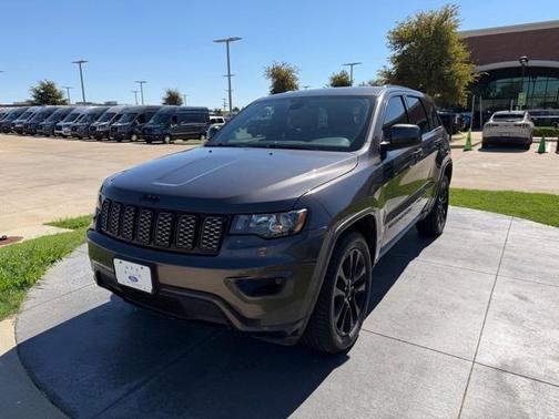 2018 Jeep Grand Cherokee Altitude
