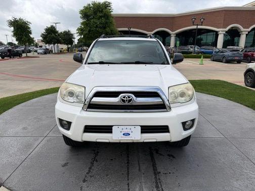 White 2008 Toyota 4Runner SR5