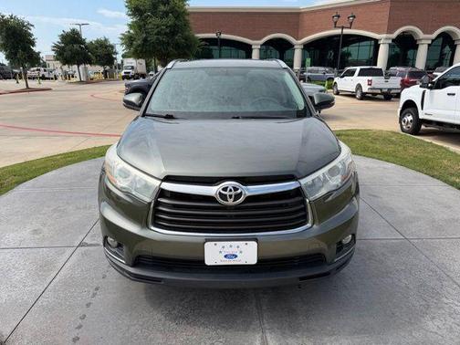 Jade Metallic 2016 Toyota Highlander XLE