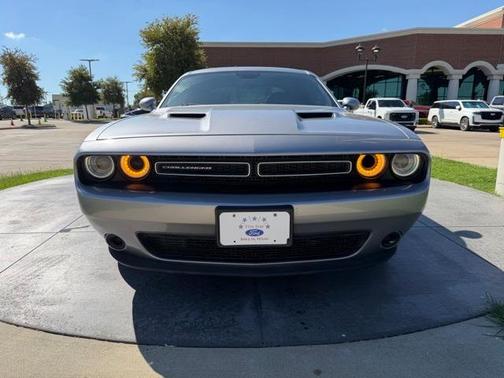 2017 Dodge Challenger SXT