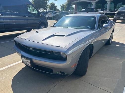 2017 Dodge Challenger SXT
