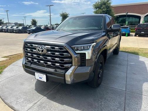 2024 Toyota Tundra Platinum