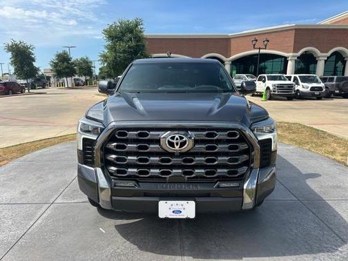 2024 Toyota Tundra Platinum