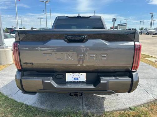 2024 Toyota Tundra Platinum