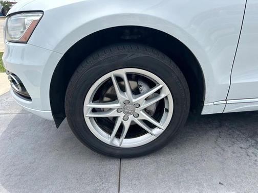 2017 Audi Q5 2.0T Premium Plus