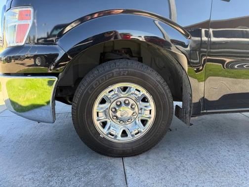 2019 Nissan NV Passenger NV3500 HD SL V8