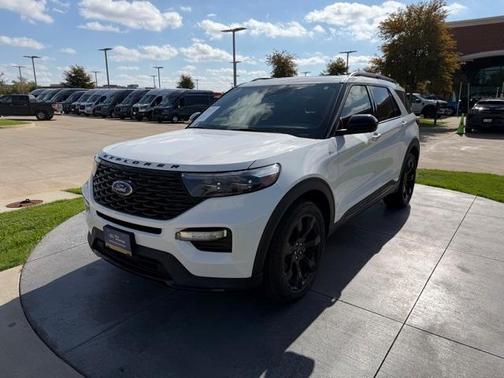 2022 Ford Explorer ST-Line