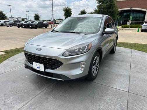 2022 Ford Escape SEL