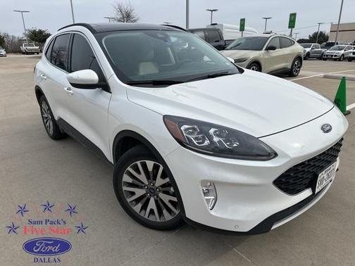 2022 Ford Escape Titanium