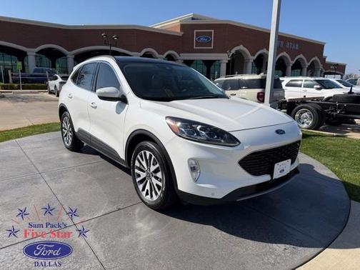 2022 Ford Escape Titanium