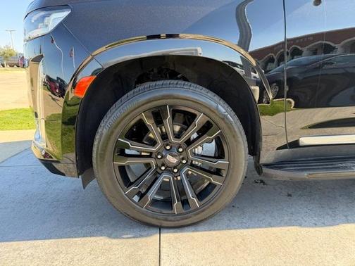 2021 Cadillac Escalade Luxury