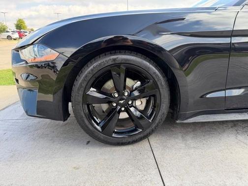 2021 Ford Mustang EcoBoost