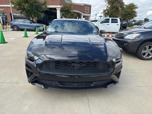 2021 Ford Mustang EcoBoost