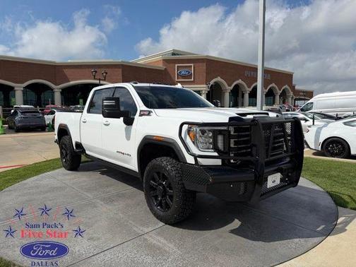Summit White 2022 GMC Sierra 2500 AT4