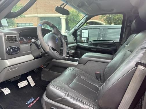 2003 Ford Excursion XLT