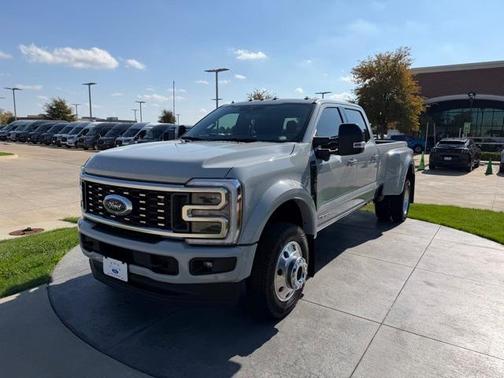 2026 Ford F-450 Platinum