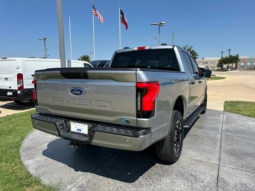 2023 Ford F-150 Lightning XLT