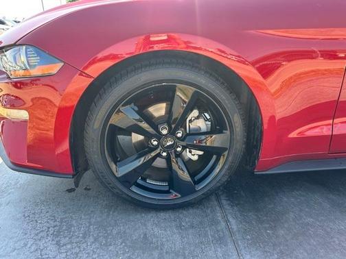 2022 Ford Mustang EcoBoost