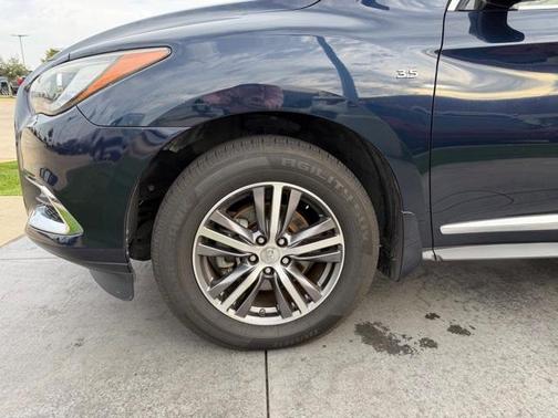 2017 INFINITI QX60 Base