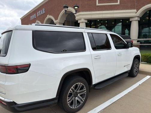 Bright White Clearcoat 2024 Jeep Wagoneer L Series II