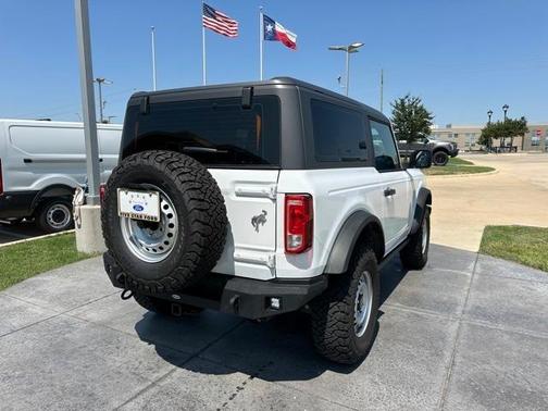 2022 Ford Bronco Base