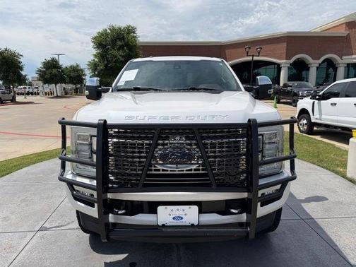 White Platinum Clearcoat Metallic 2017 Ford F-250 Platinum
