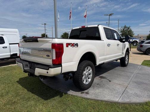 White Platinum Clearcoat Metallic 2017 Ford F-250 Platinum
