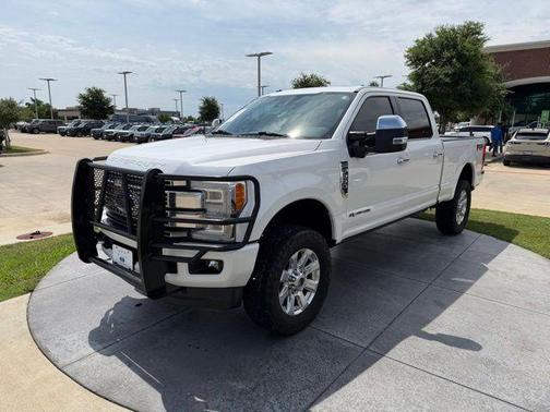 White Platinum Clearcoat Metallic 2017 Ford F-250 Platinum