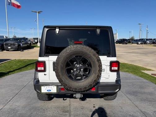 2024 Jeep Wrangler Sport