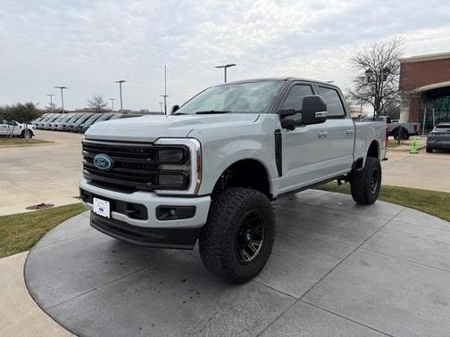 2025 Ford F-250 Platinum
