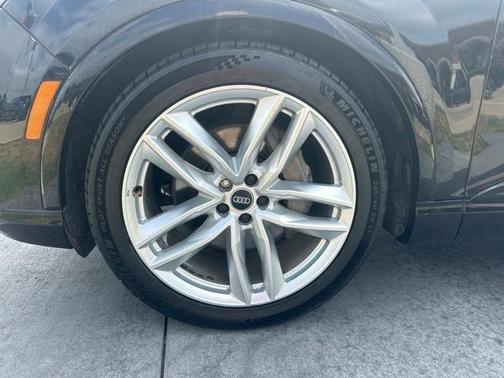 2017 Audi Q7 3.0T Premium