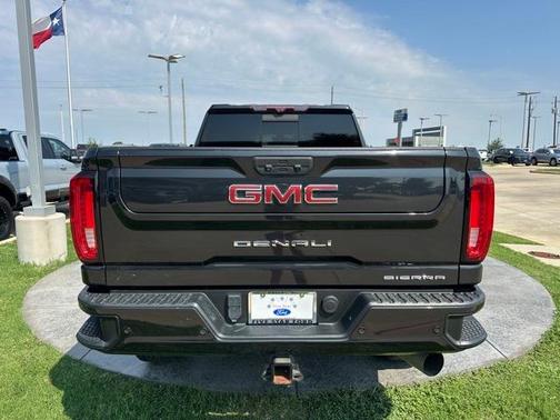 2020 GMC Sierra 2500 Denali
