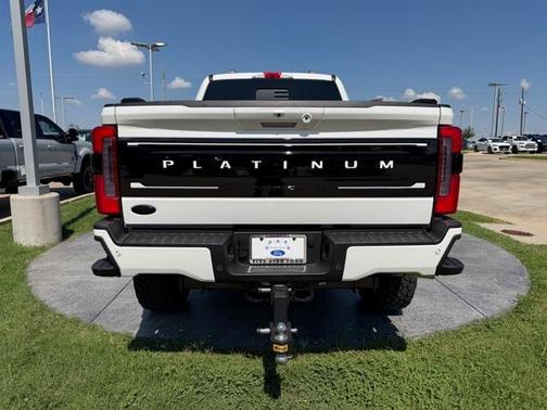 2025 Ford F-250 Platinum