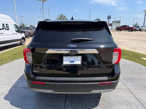 Black Metallic 2021 Ford Explorer XLT