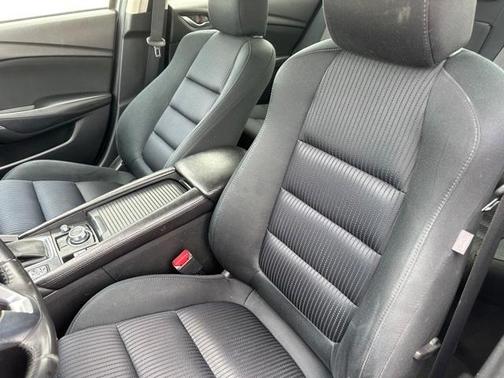 2016 Mazda Mazda6 i Sport