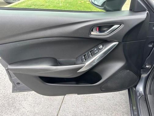 2016 Mazda Mazda6 i Sport
