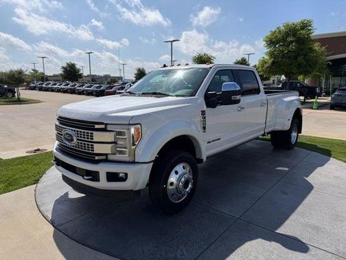 White Platinum Clearcoat Metallic 2019 Ford F-450 Platinum