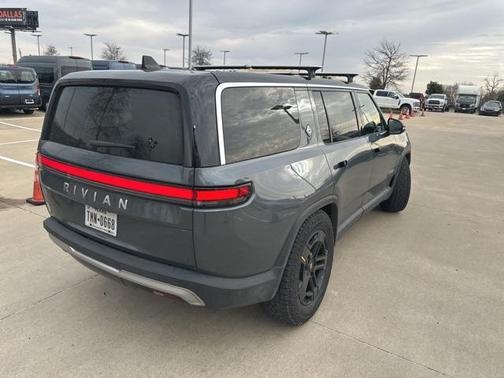 2023 Rivian R1S Adventure Quad Motor Large Pack