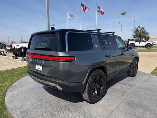 2023 Rivian R1S Adventure Quad Motor Large Pack