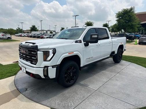 2024 GMC Sierra 2500 AT4