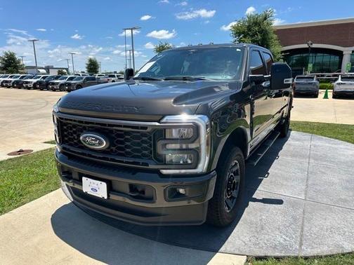 2024 Ford F-350 Lariat Super Duty