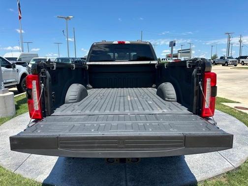 2024 Ford F-350 Lariat Super Duty
