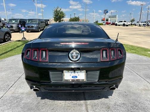 2014 Ford Mustang V6