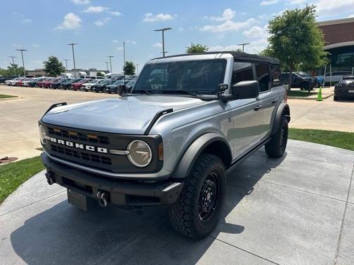 2022 Ford Bronco Black Diamond