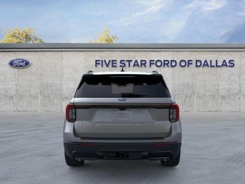 Carbonized Gray Metallic 2026 Ford Explorer ST-Line