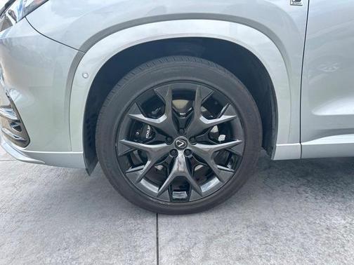 2024 Lexus TX 500h