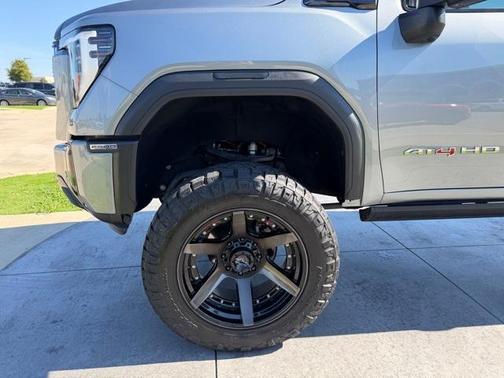 2024 GMC Sierra 2500 AT4