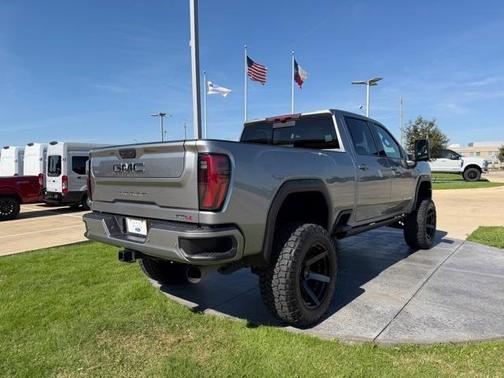 2024 GMC Sierra 2500 AT4