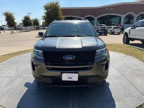 2018 Ford Explorer sport