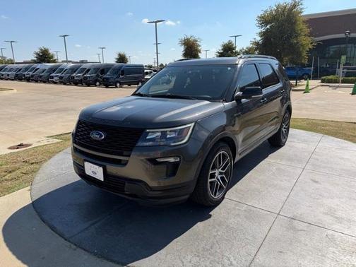 2018 Ford Explorer sport